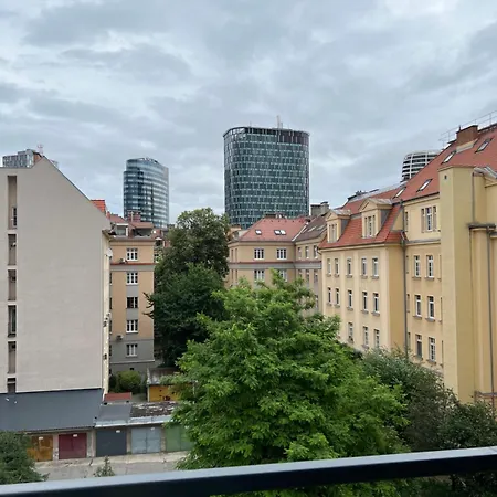 Elegant Escape I - Centre & Free Parking Bratislava