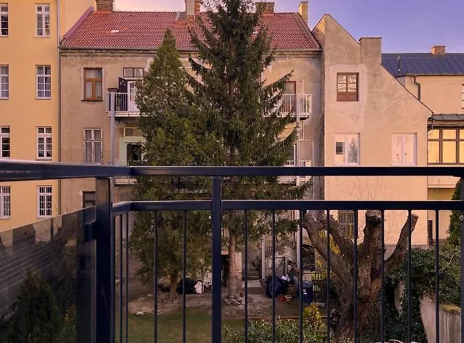 Elegant Escape I - Centre & Free Parking Daire *