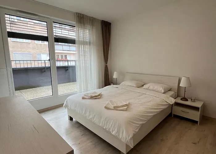 Apartament Elegant Escape I - Centre & Free Parking Bratislava
